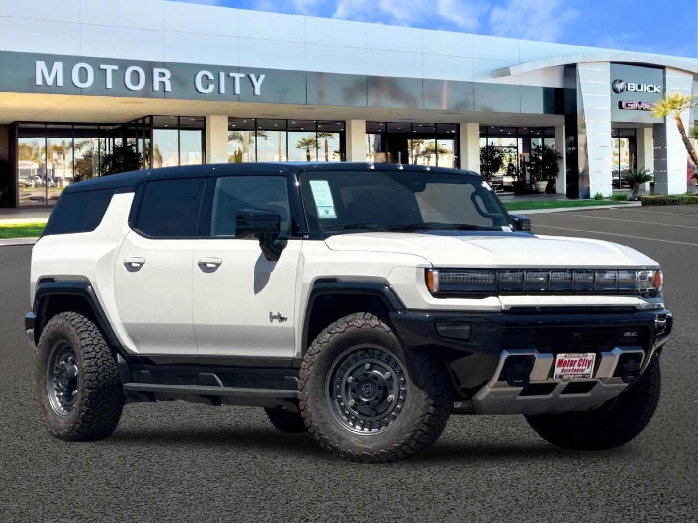 2026 GMC Hummer EV 2X SUV's photo