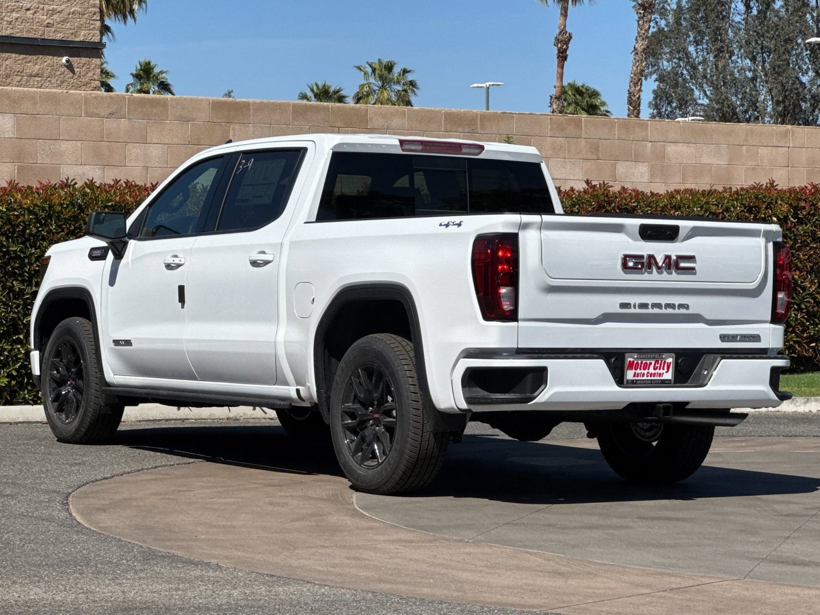2026 GMC Sierra 1500 Elevation photo 4