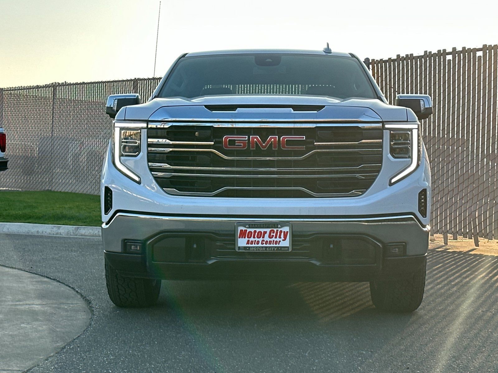 2026 GMC Sierra 1500 SLT photo 3