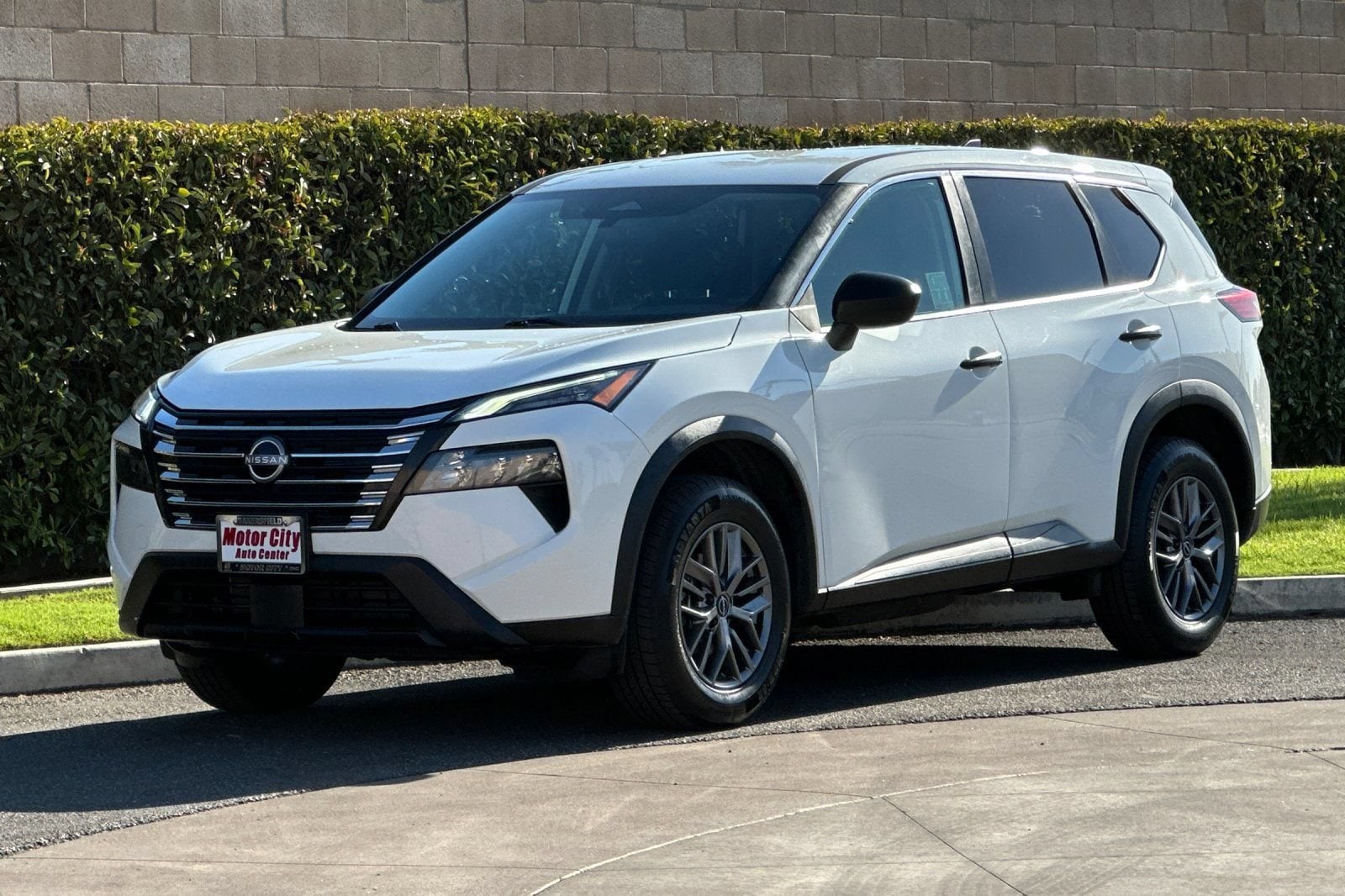 2024 Nissan Rogue S - Photo 8