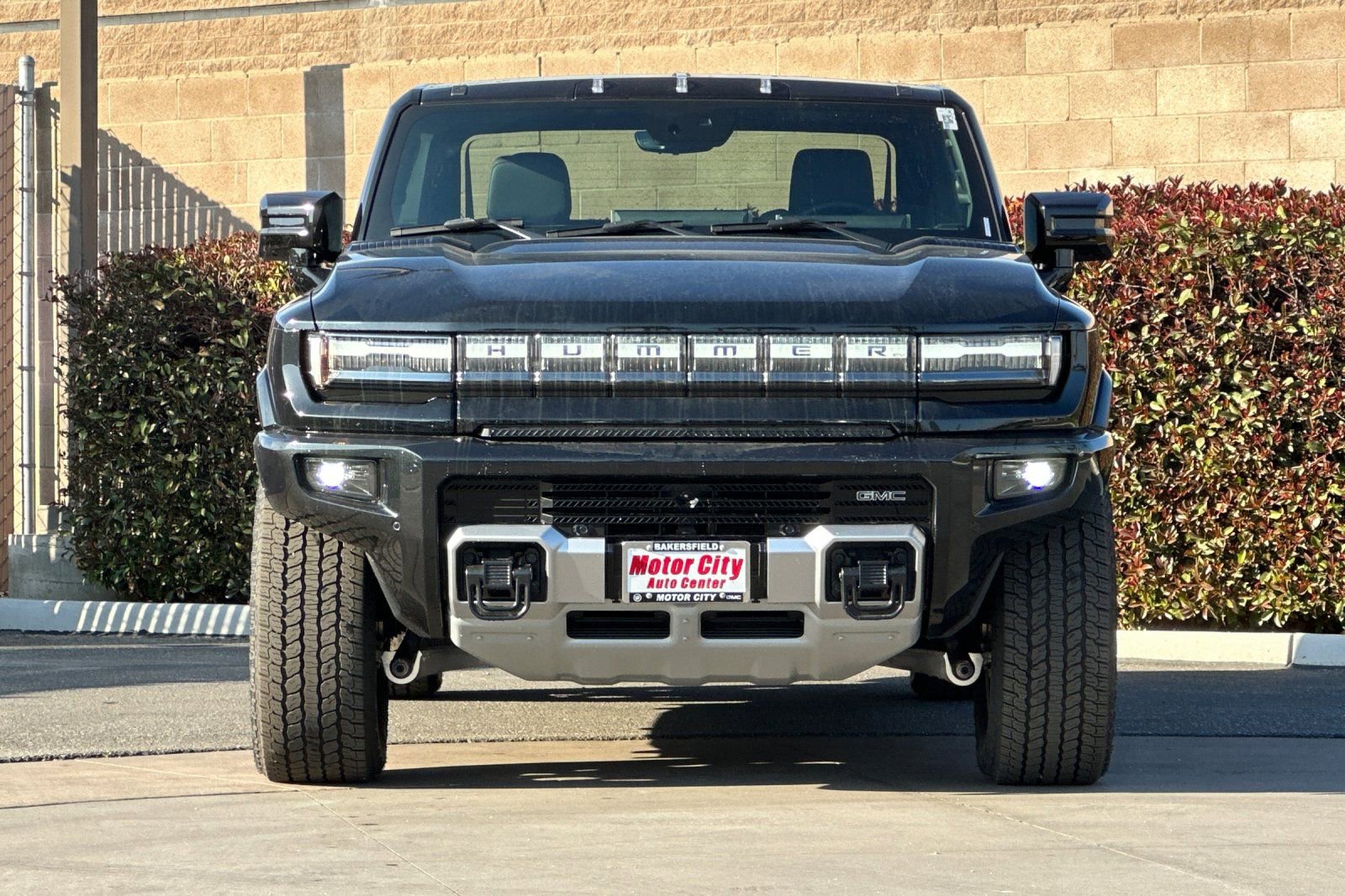 2025 Gmc Hummer EV Pickup photo 2