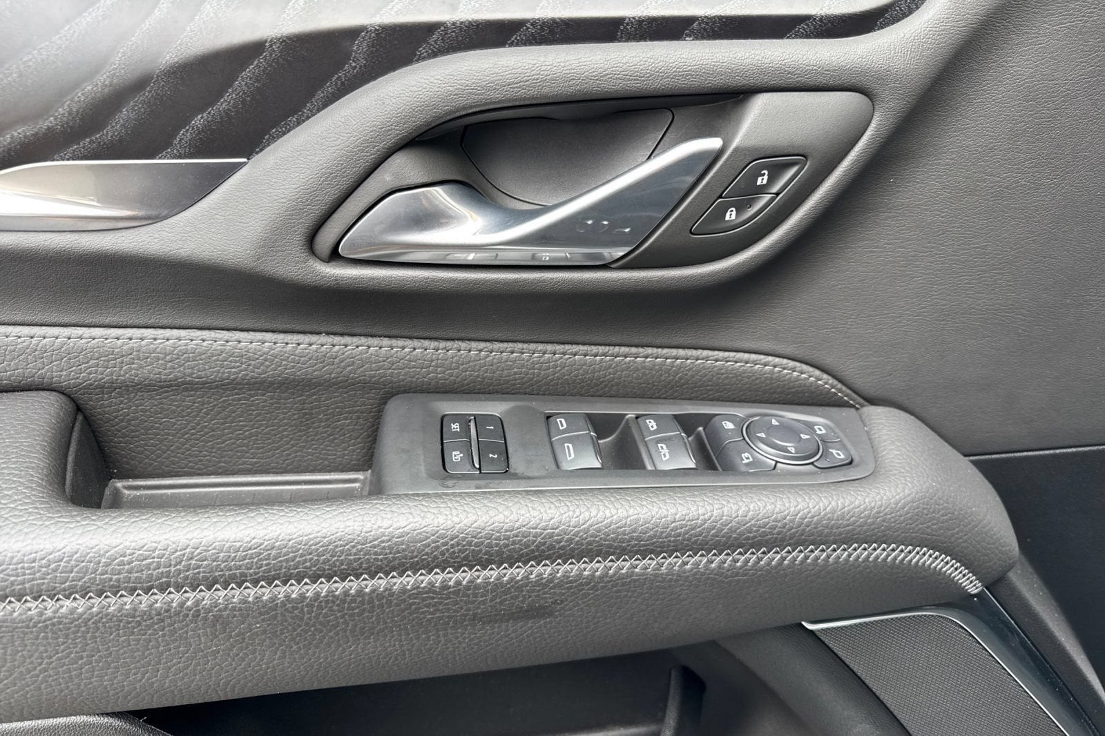 2024 GMC Yukon XL Denali - Photo 11