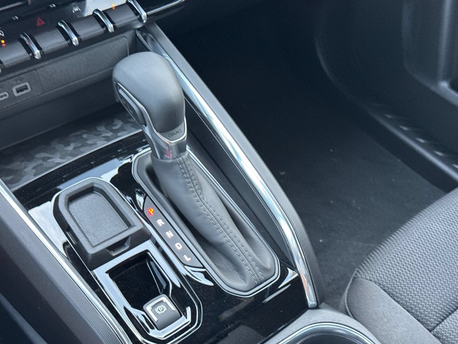 2026 GMC Canyon Elevation - Photo 18
