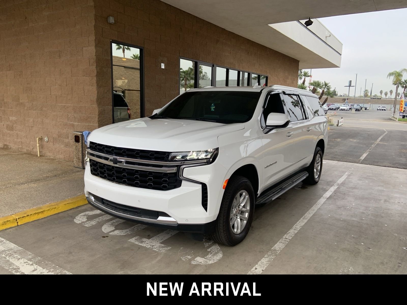 2024 Chevrolet Suburban LS's photo