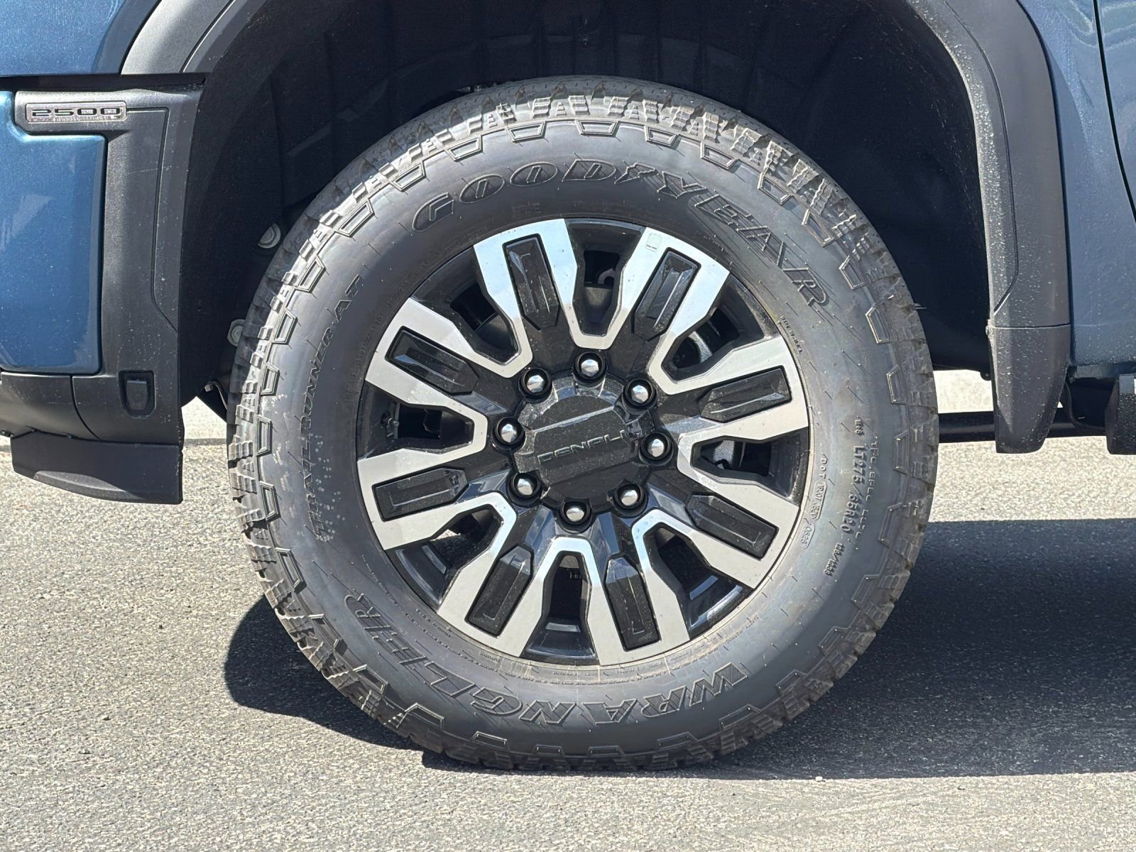 2026 GMC Sierra 2500HD Denali Ultimate - Photo 23