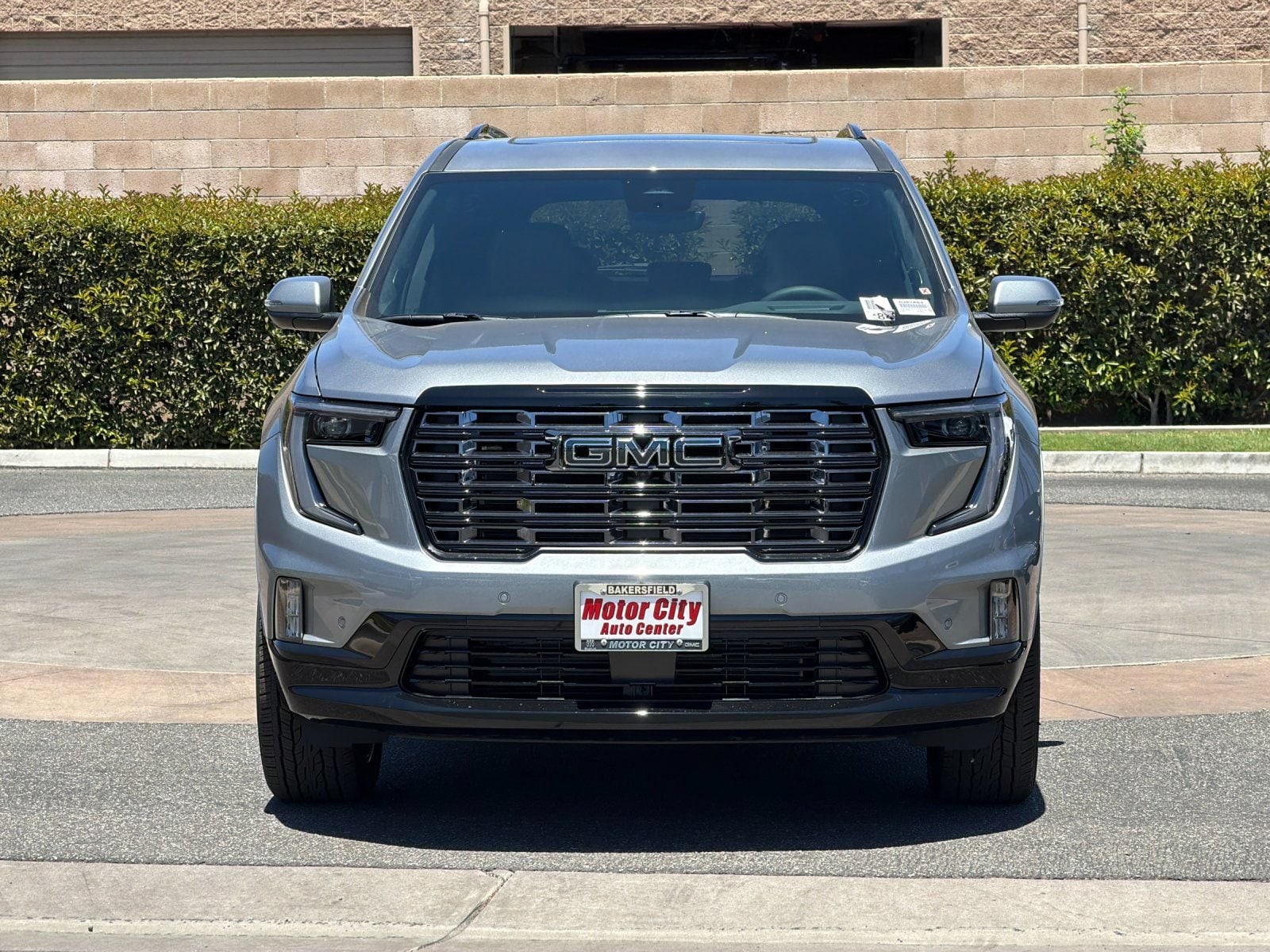2026 GMC Acadia Denali Ultimate - Photo 8