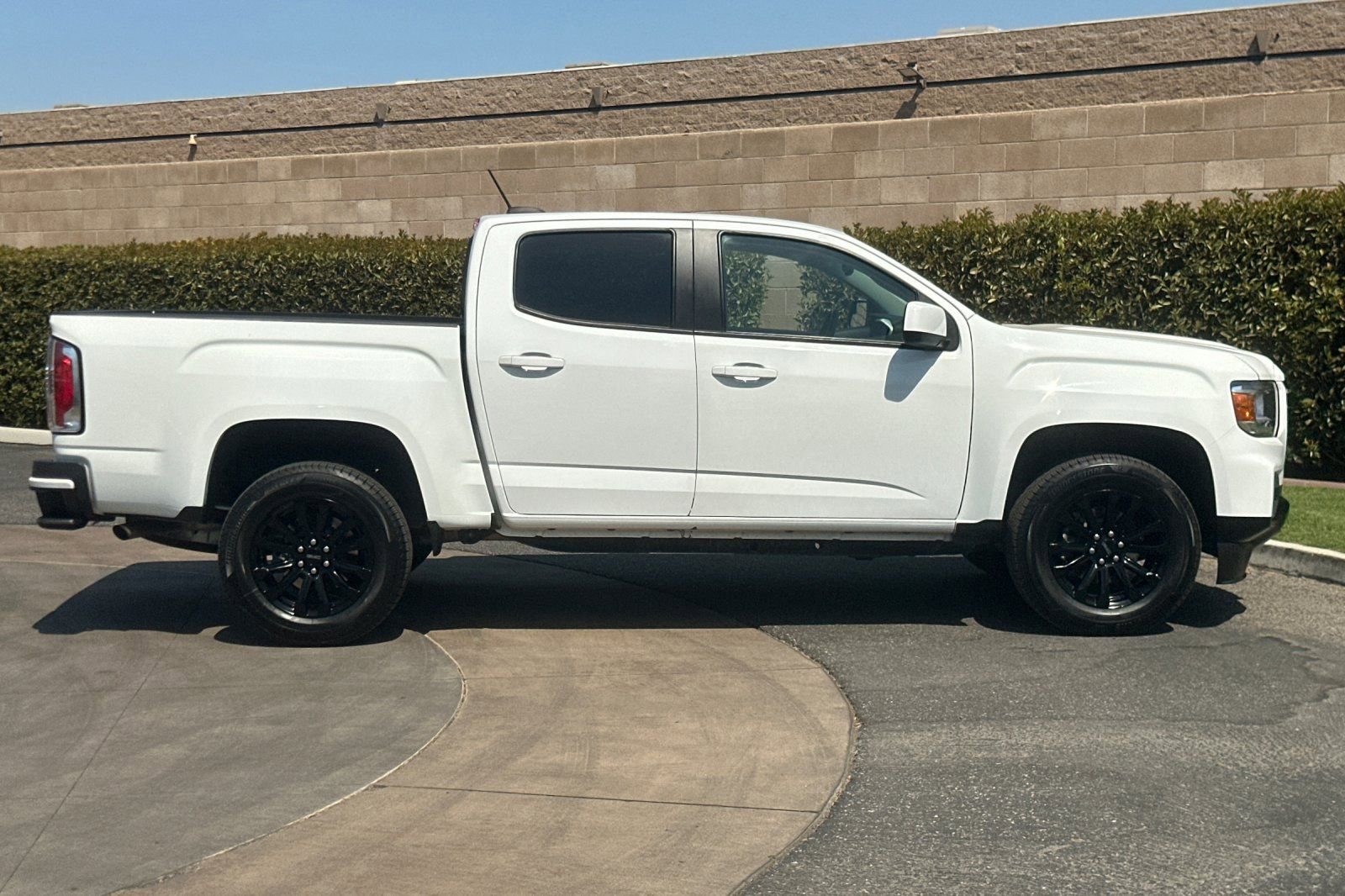 2022 Gmc Canyon Elevation photo 3