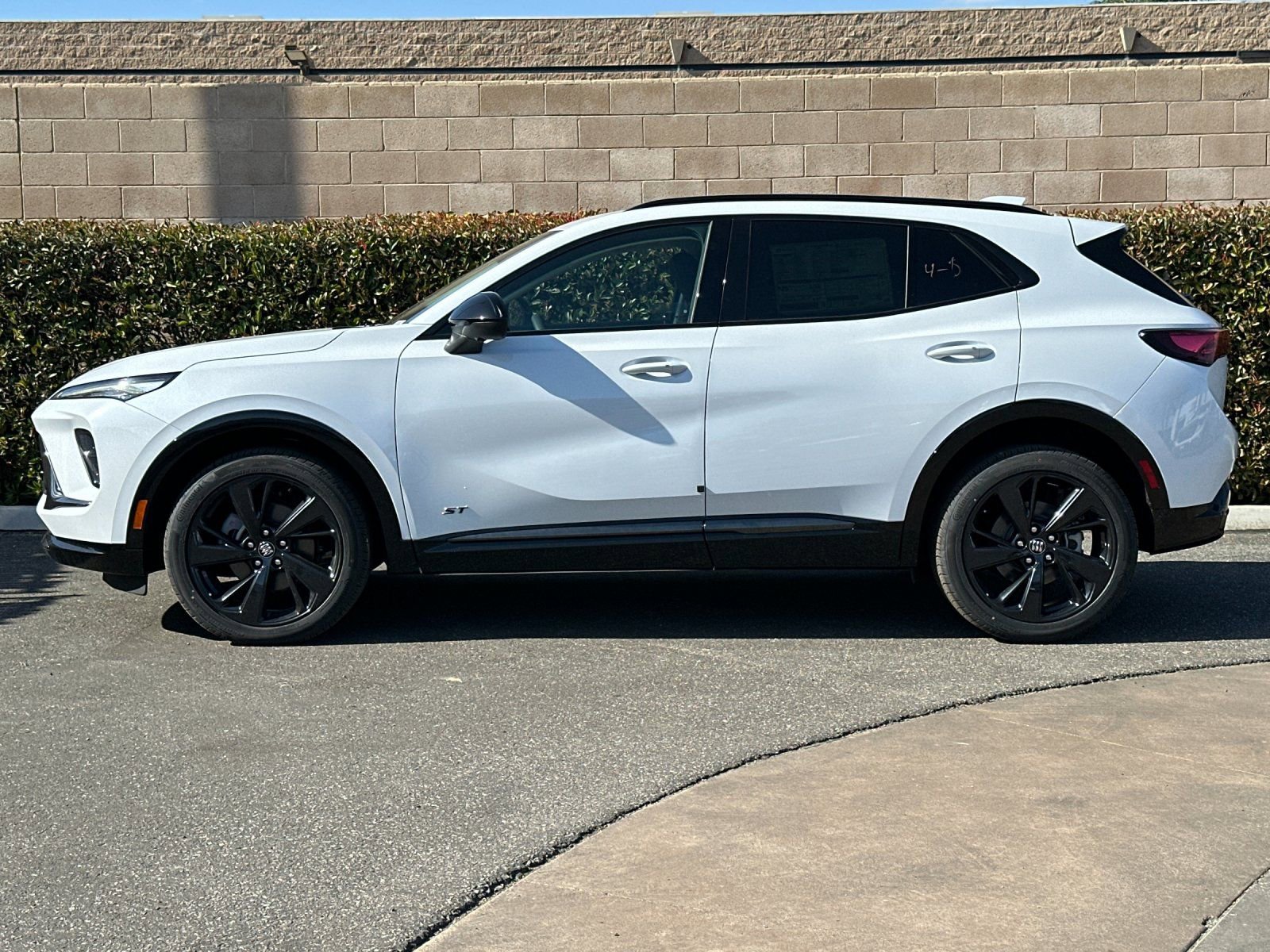 2026 Buick Envision Sport Touring photo 5