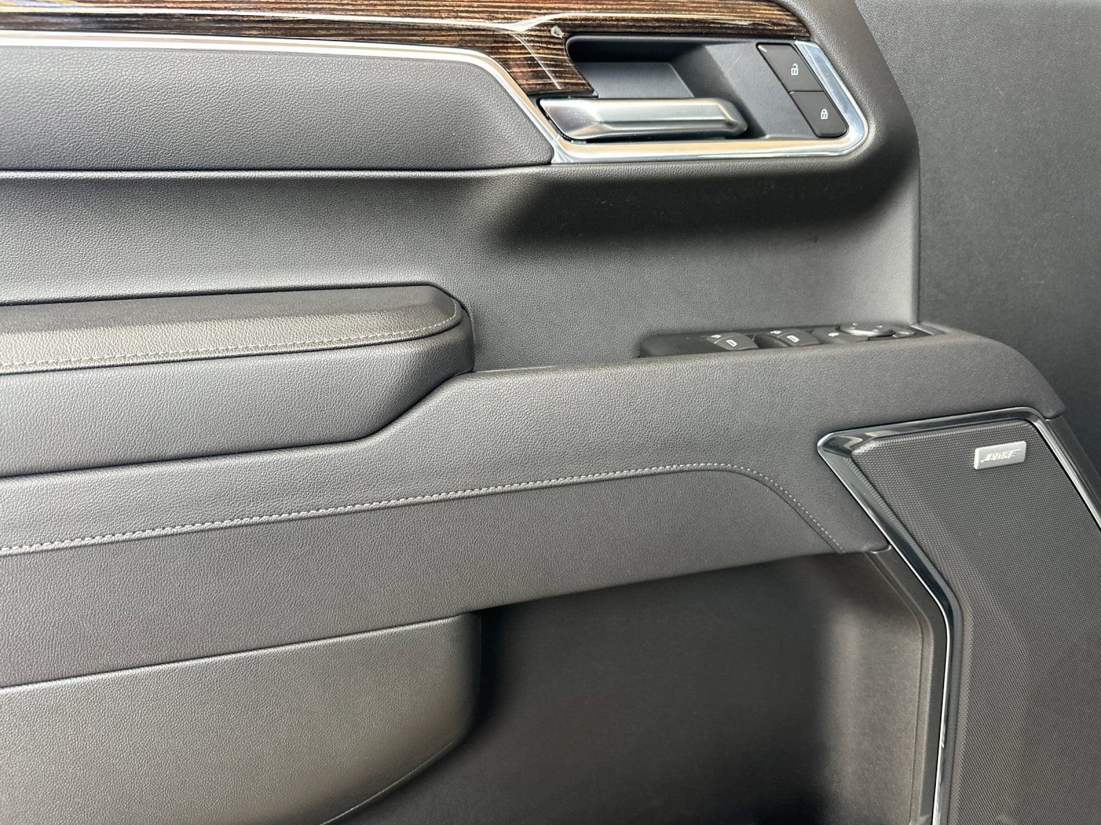 2025 GMC Sierra 1500 Elevation - Photo 11