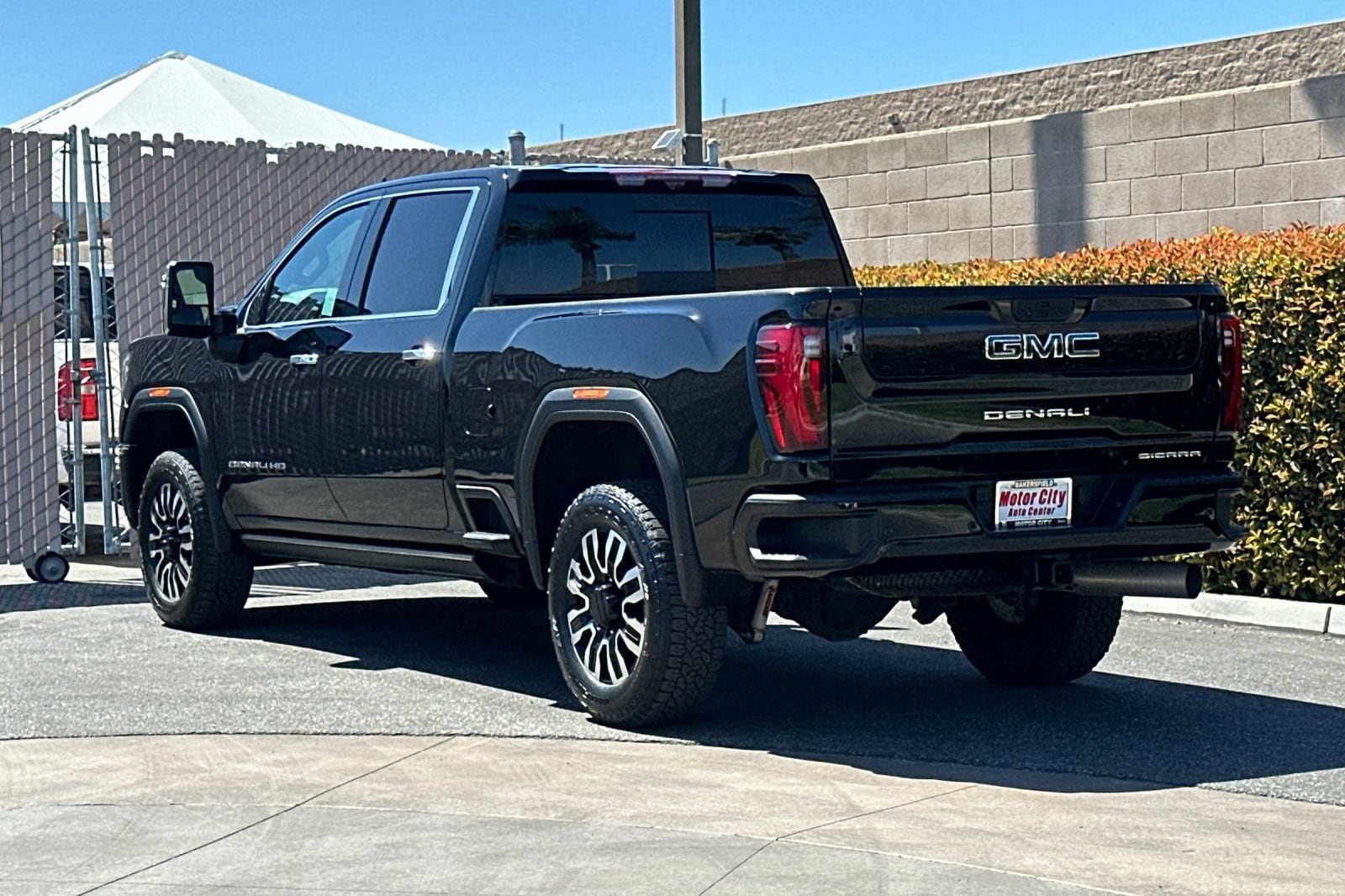 2025 GMC Sierra 2500HD Denali Ultimate - Photo 6