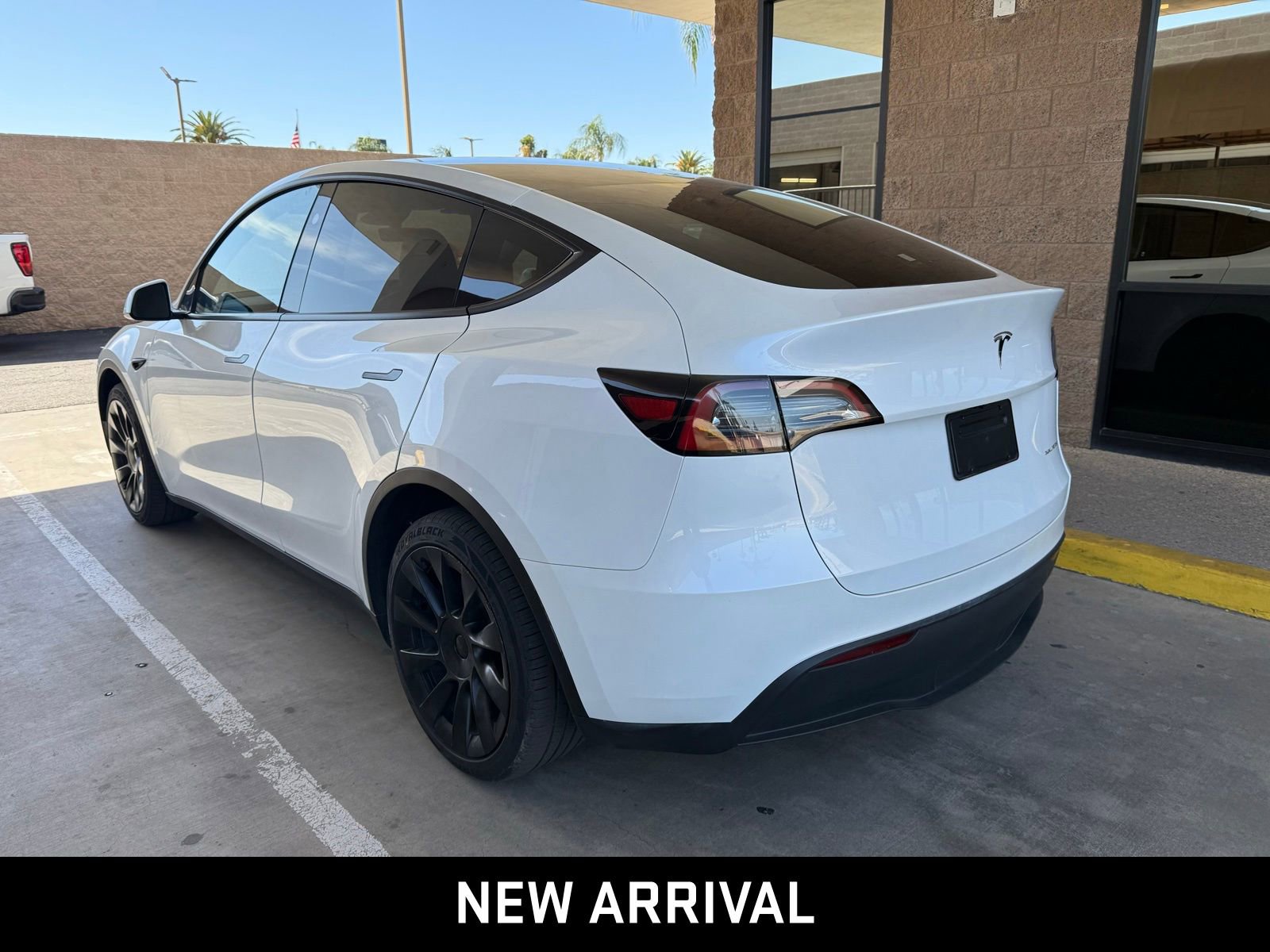 2023 Tesla Model Y Long Range photo 3