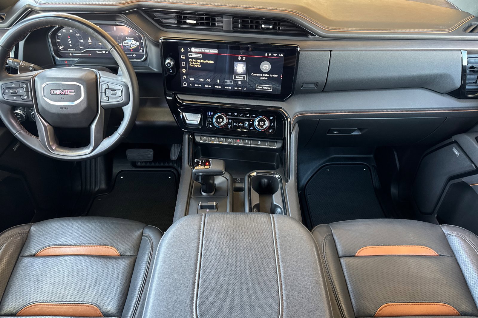2025 GMC Sierra 1500 AT4 - Photo 14
