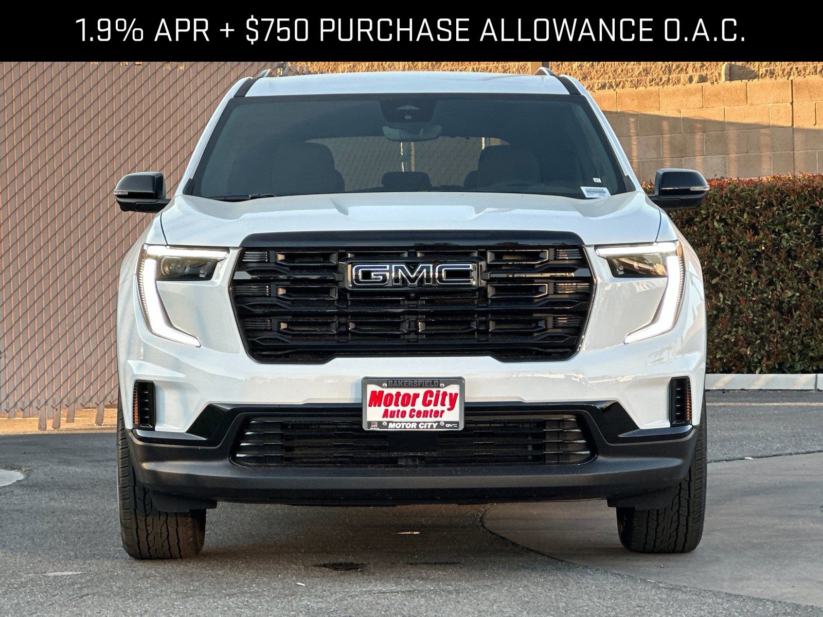 2026 GMC Acadia Elevation photo 3