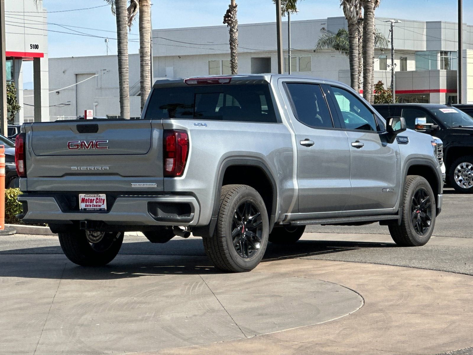2026 GMC Sierra 1500 Elevation photo 2