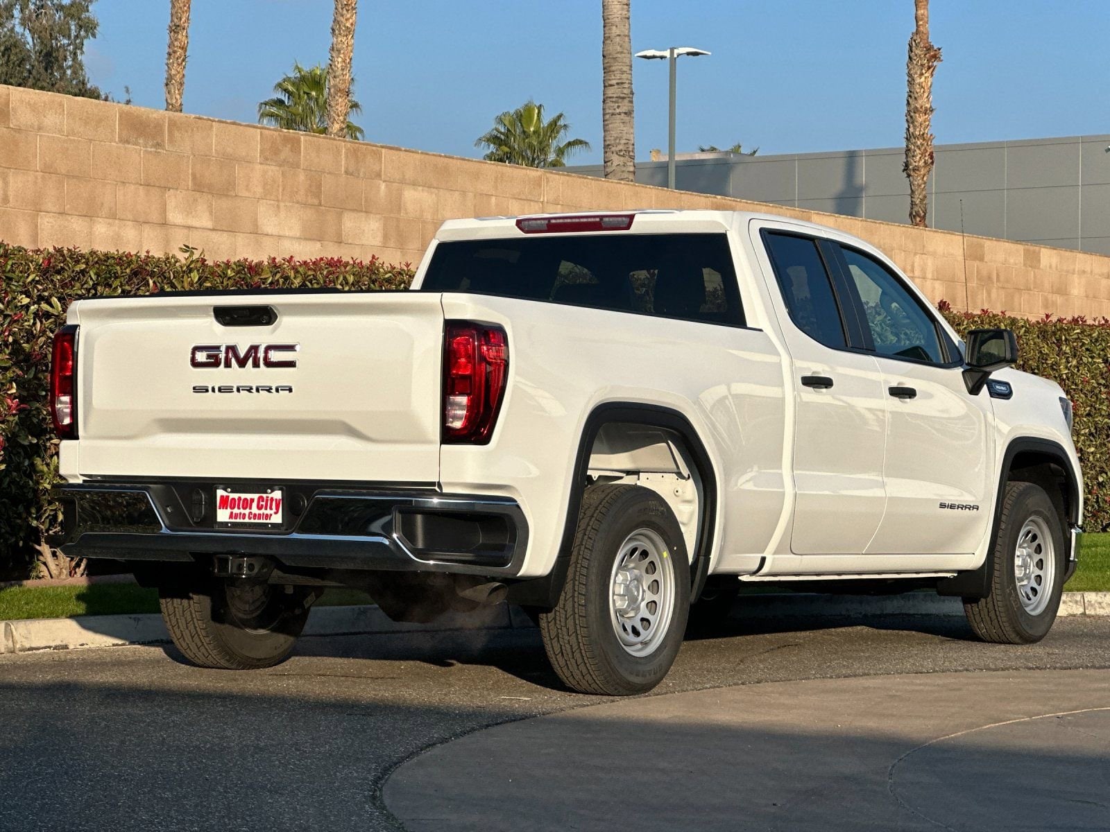 2026 GMC Sierra 1500 Pro photo 2