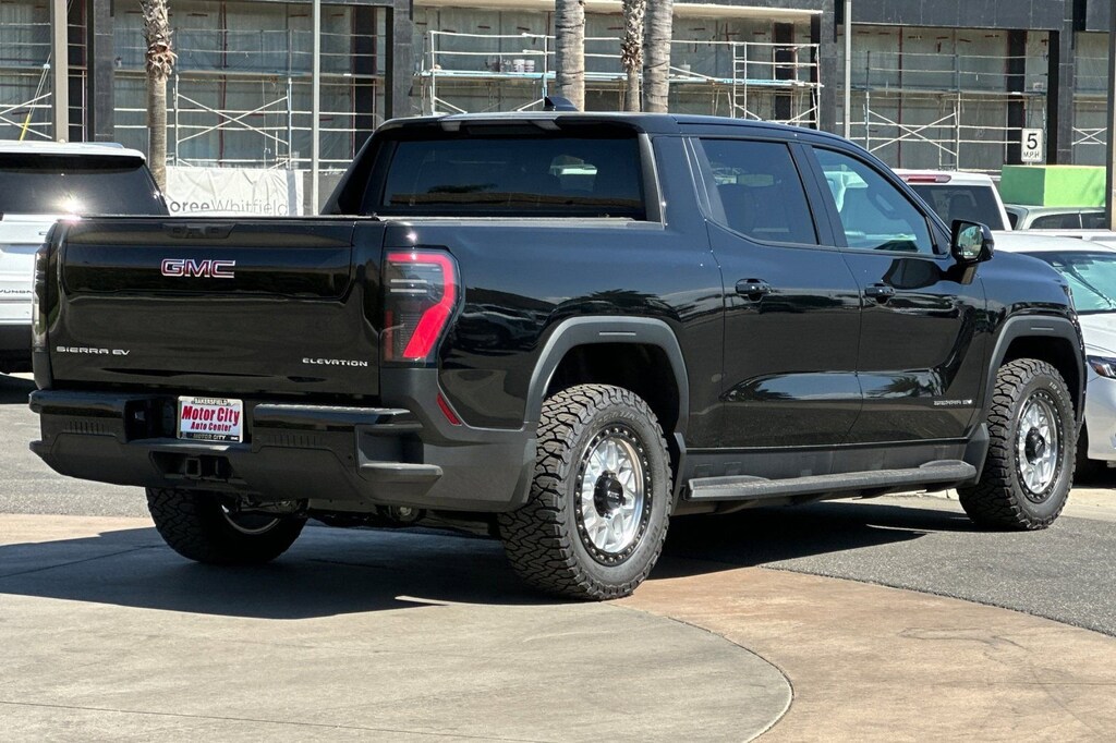 Used 2026 GMC Sierra EV Elevation Standard Range Truck Crew Cab