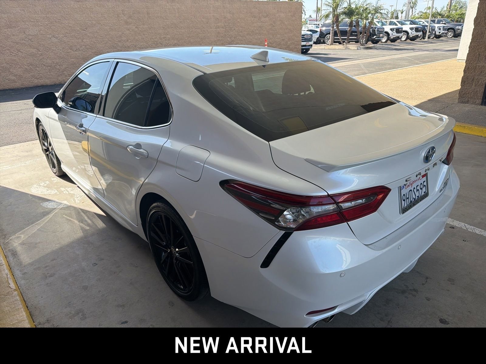 2023 Toyota Camry Hybrid XSE photo 6