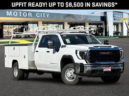 2025 GMC Sierra 3500 HD Chassis Cab Pro Truck