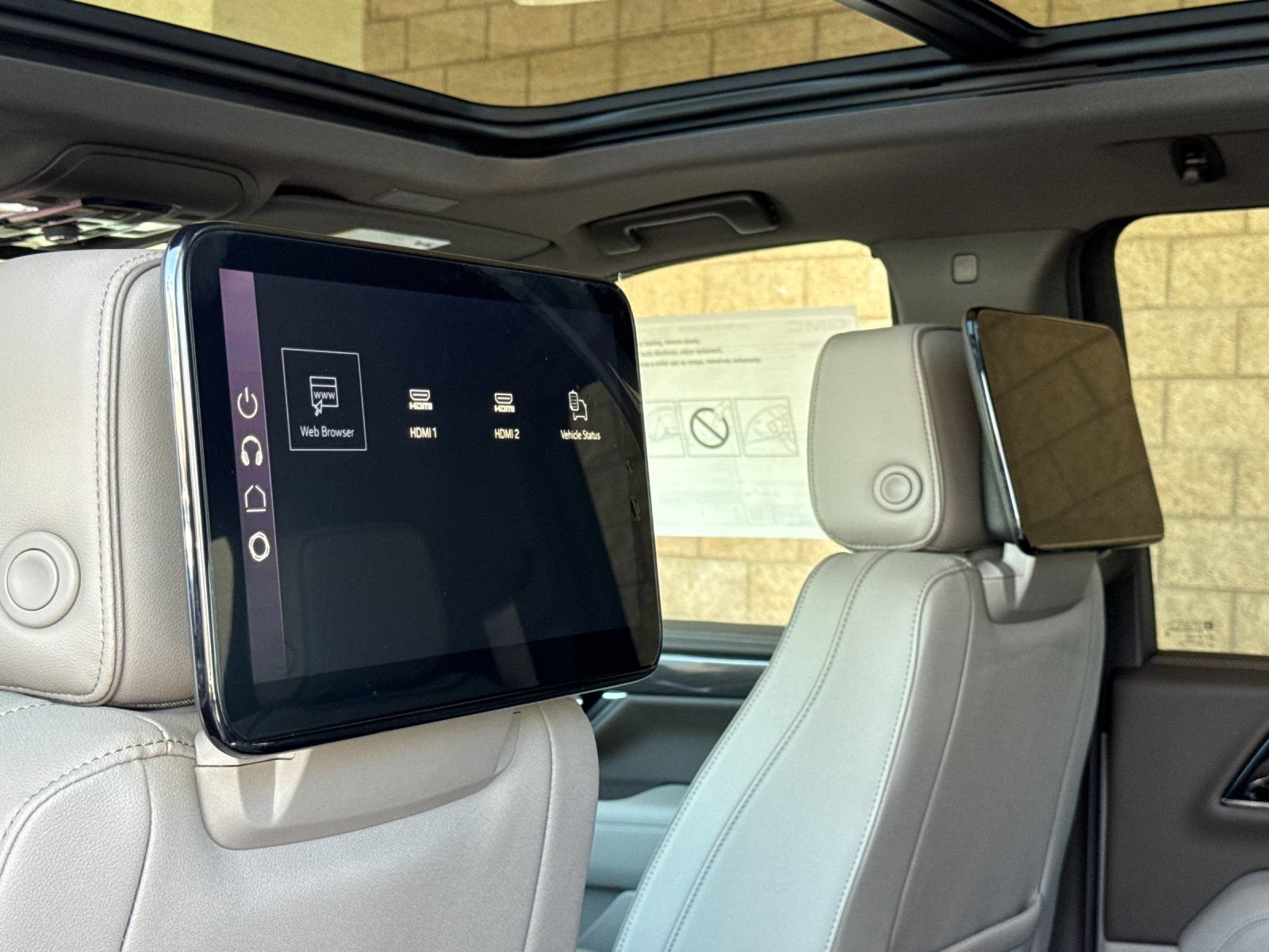 2026 GMC Yukon XL Elevation - Photo 14