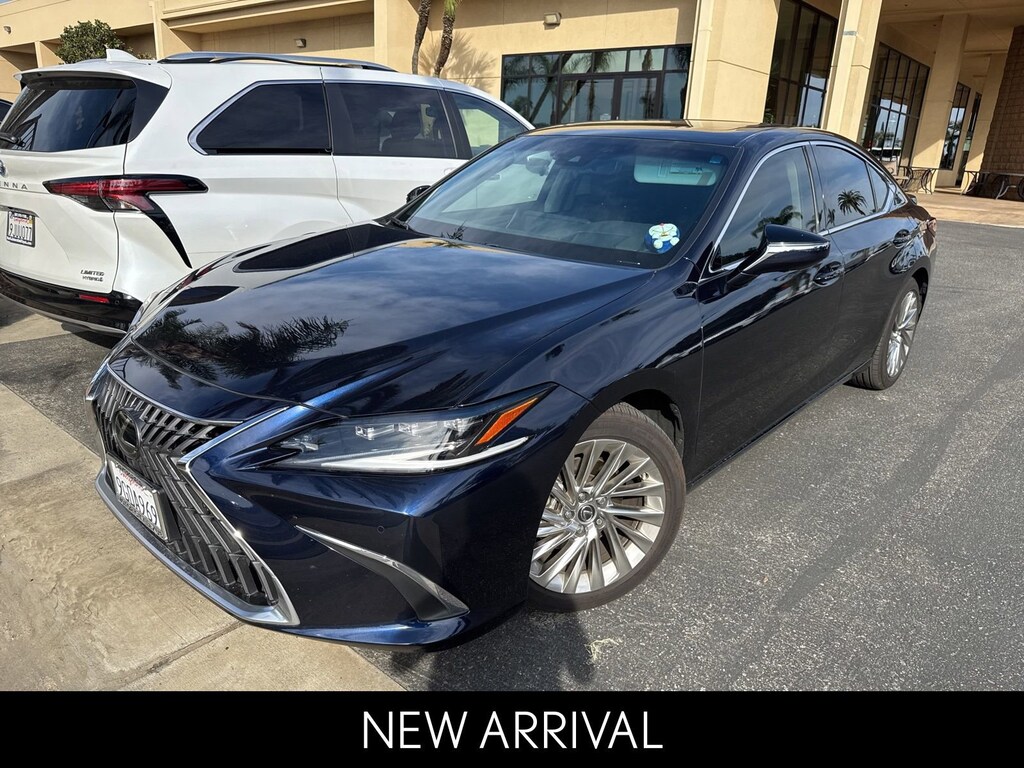 Used 2023 Lexus ES ES 300h Ultra Luxury Sedan