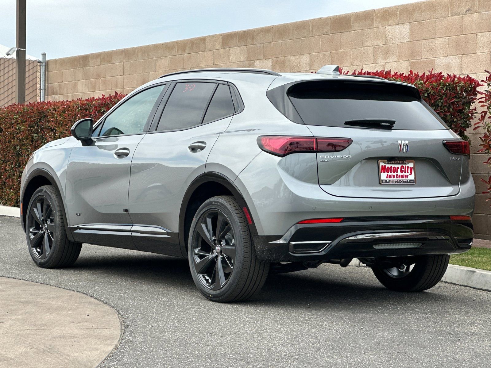 2026 Buick Envision Sport Touring photo 4