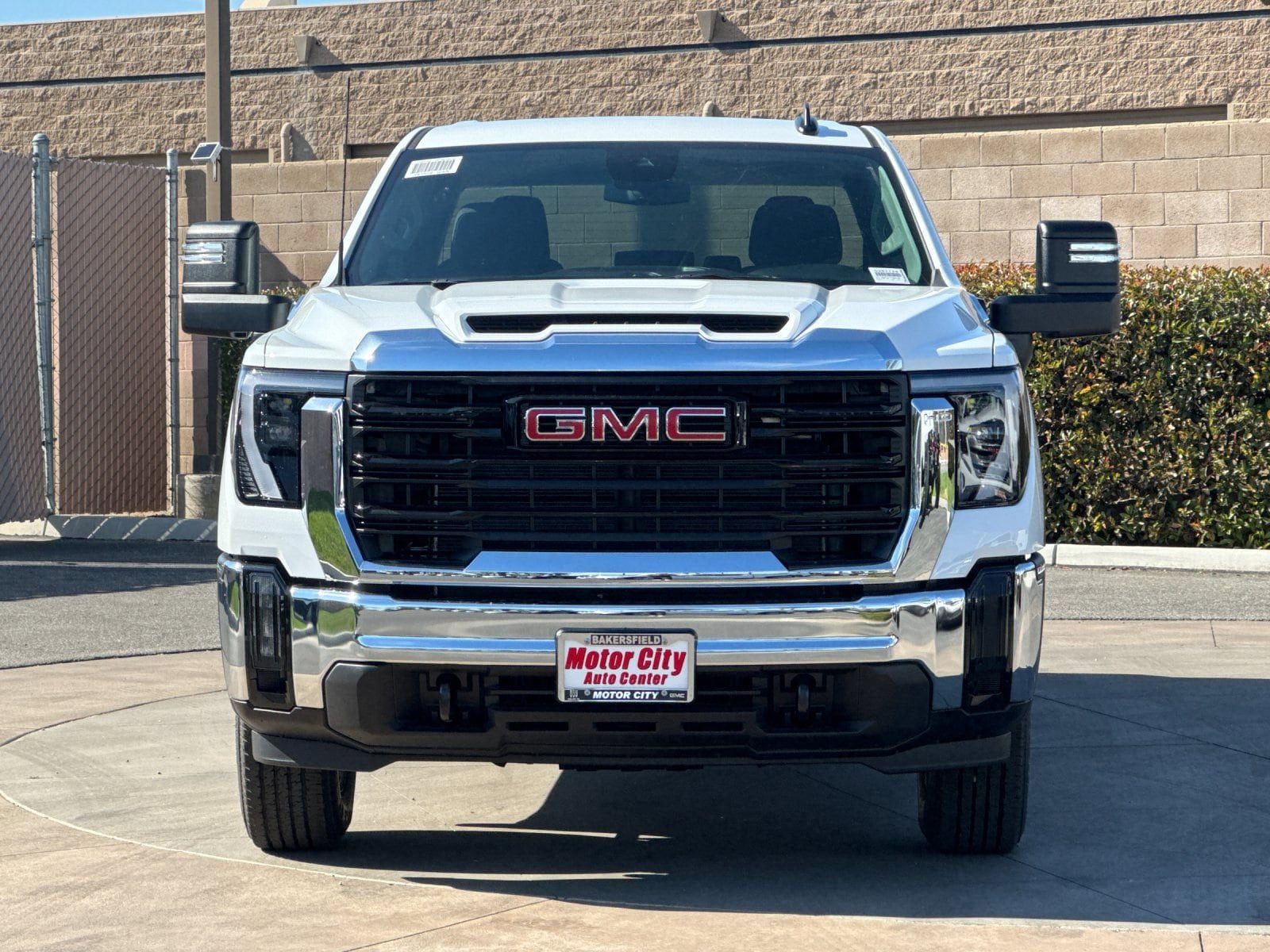 2026 GMC Sierra 2500 HD Pro photo 3