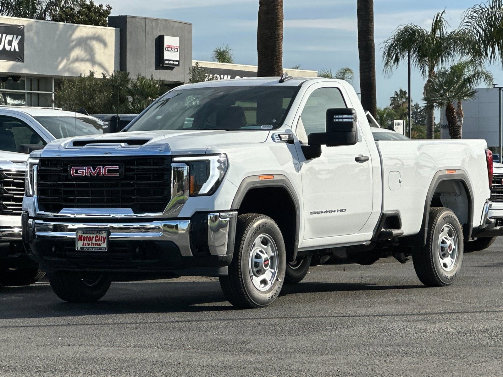 2025 GMC Sierra 2500 HD Pro photo 3