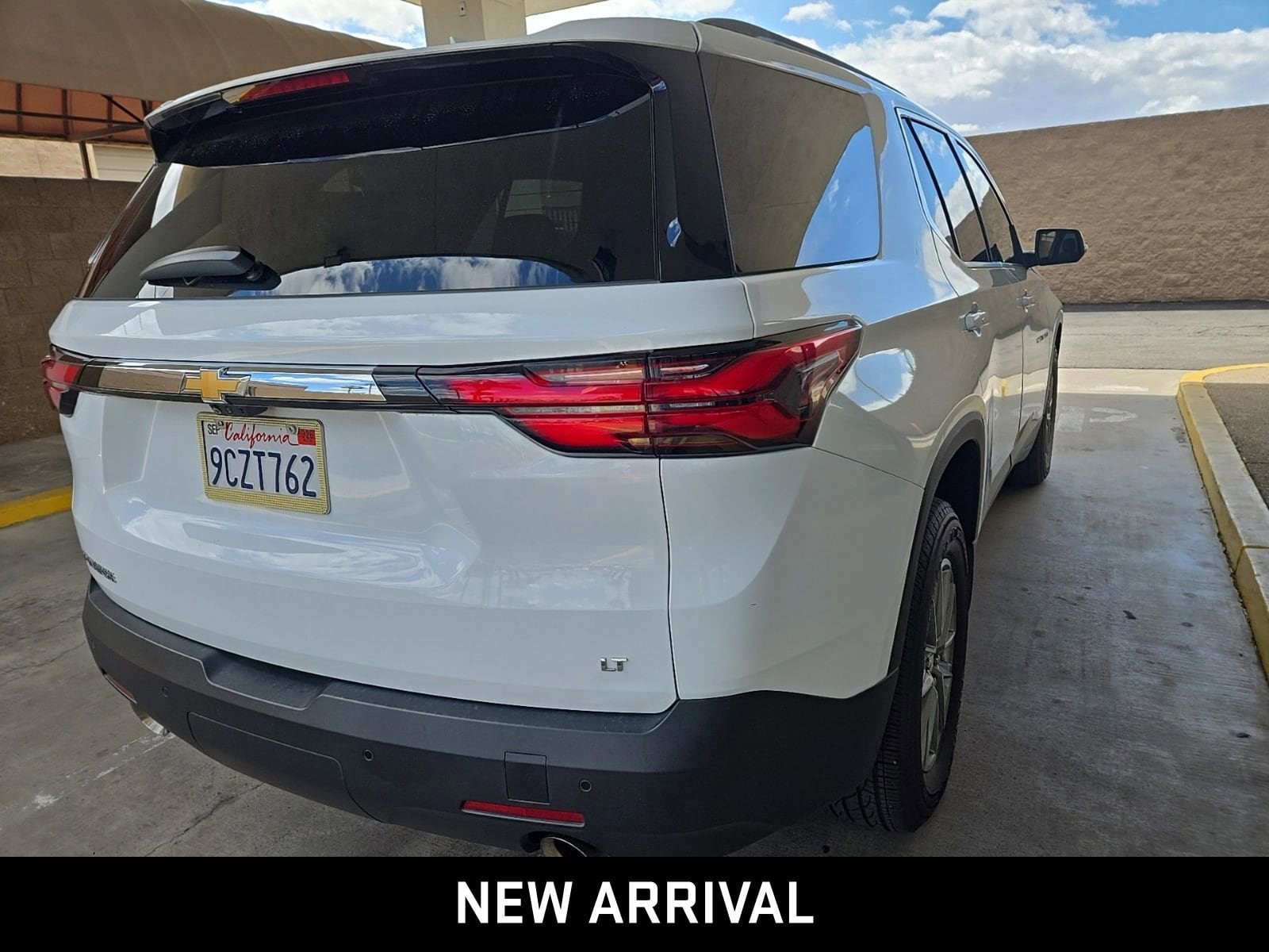 2023 Chevrolet Traverse LT Cloth photo 4