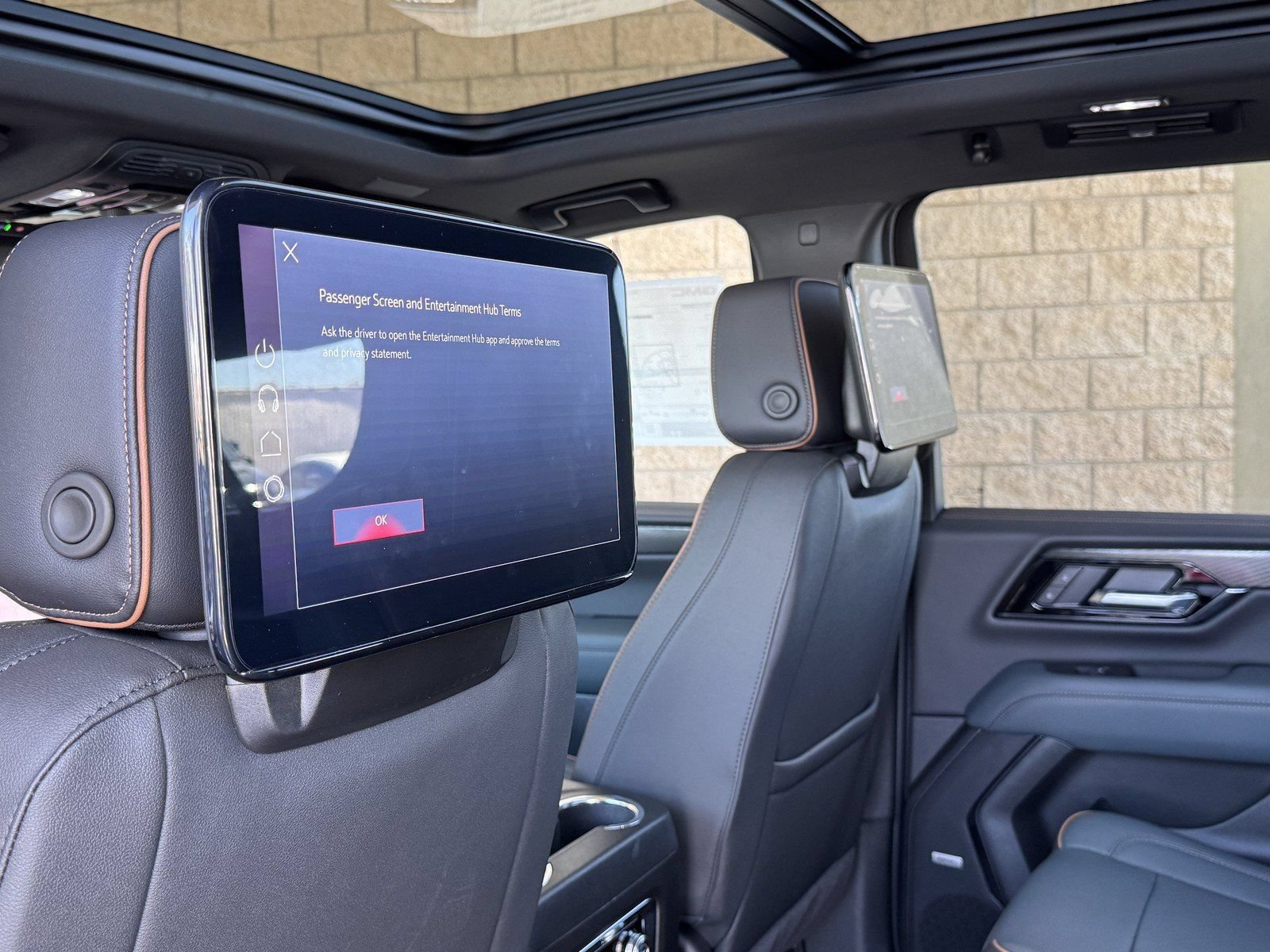 2026 GMC Yukon XL AT4 - Photo 15