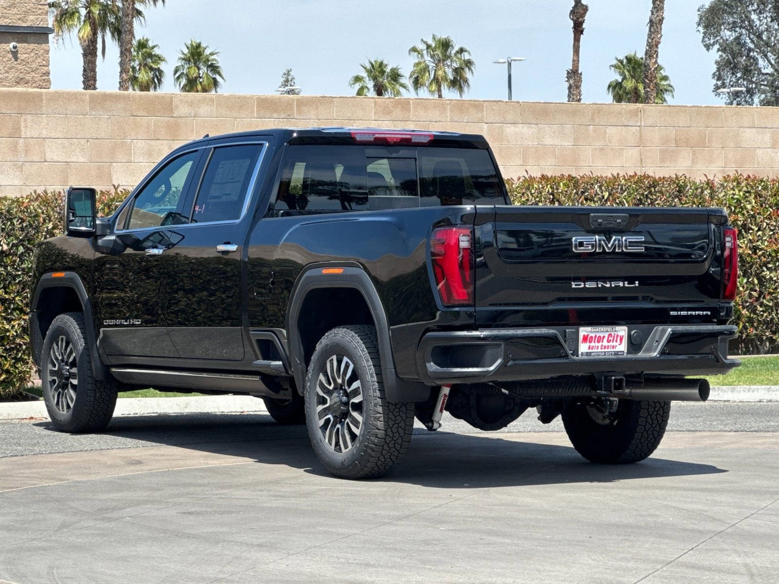 2026 GMC Sierra 2500 HD Denali Ultimate photo 4
