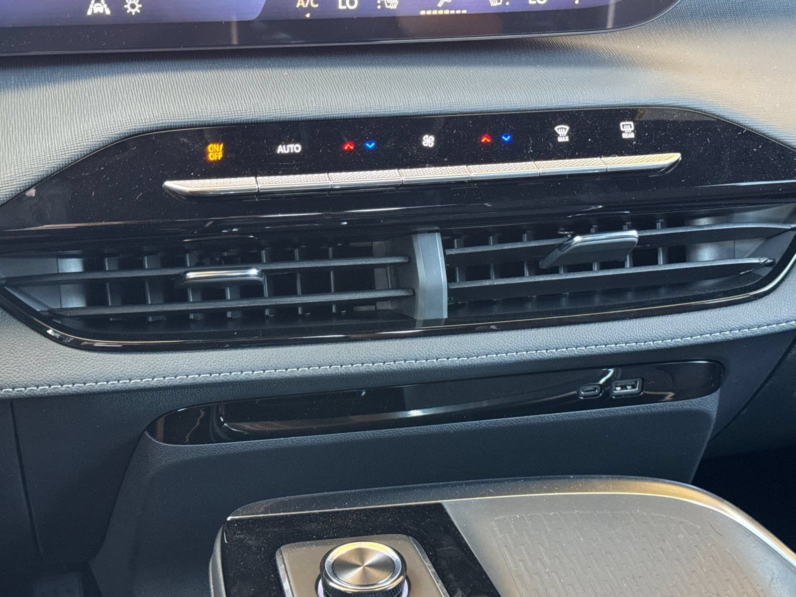 2026 Buick Enclave Sport Touring - Photo 21
