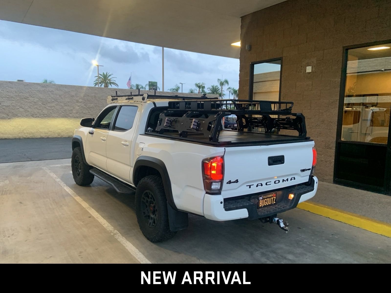 2020 Toyota Tacoma SR5 photo 3
