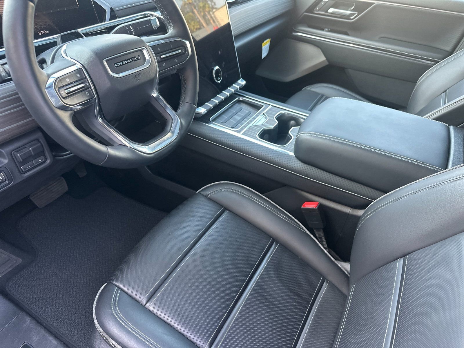 2025 GMC Sierra EV Denali - Photo 9