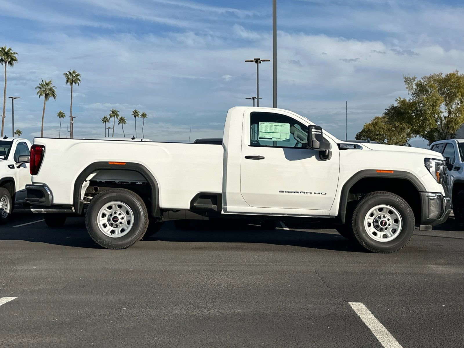 2025 GMC Sierra 2500 HD Pro photo 2