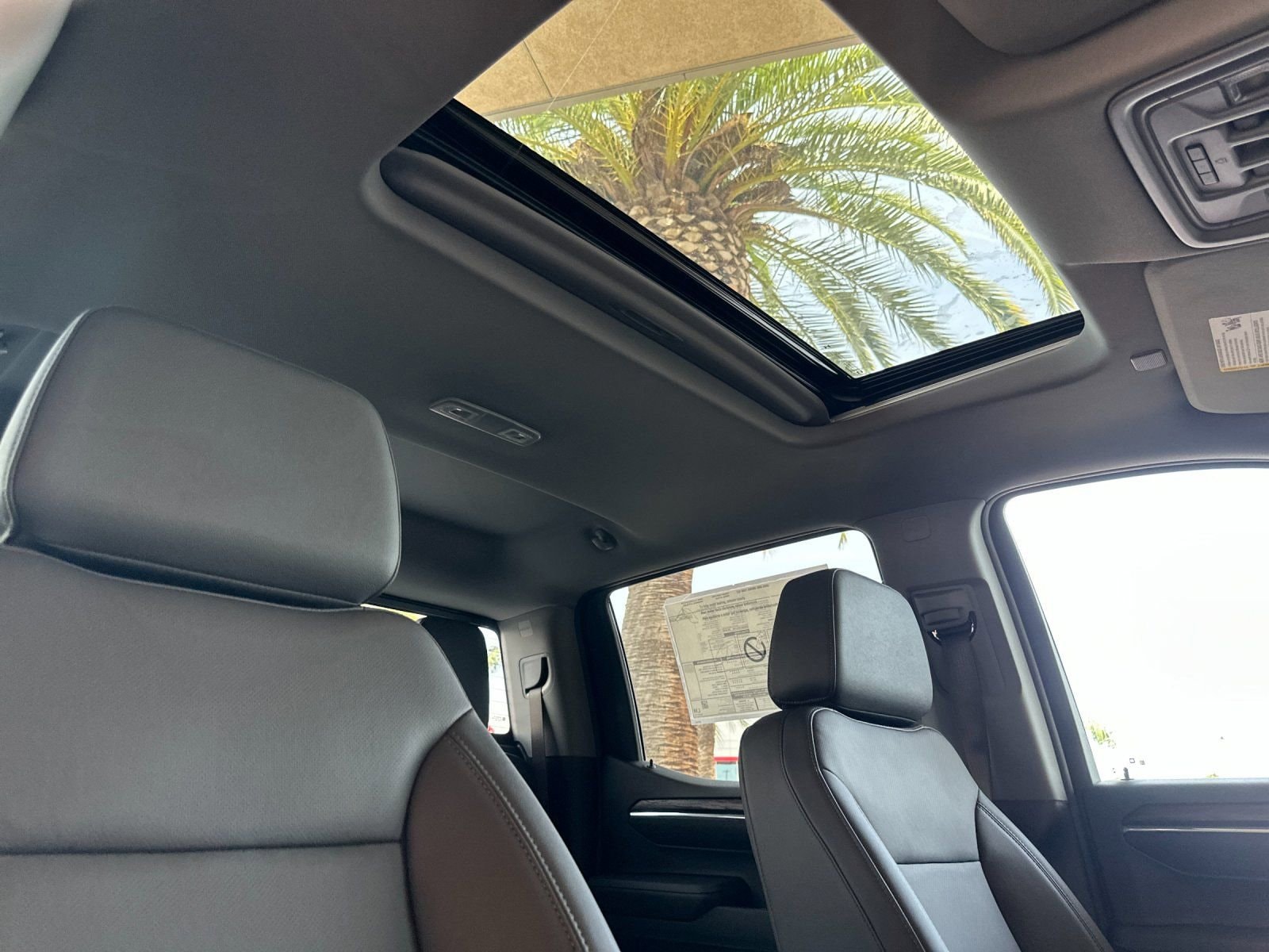 2026 GMC Sierra 1500 SLT - Photo 15
