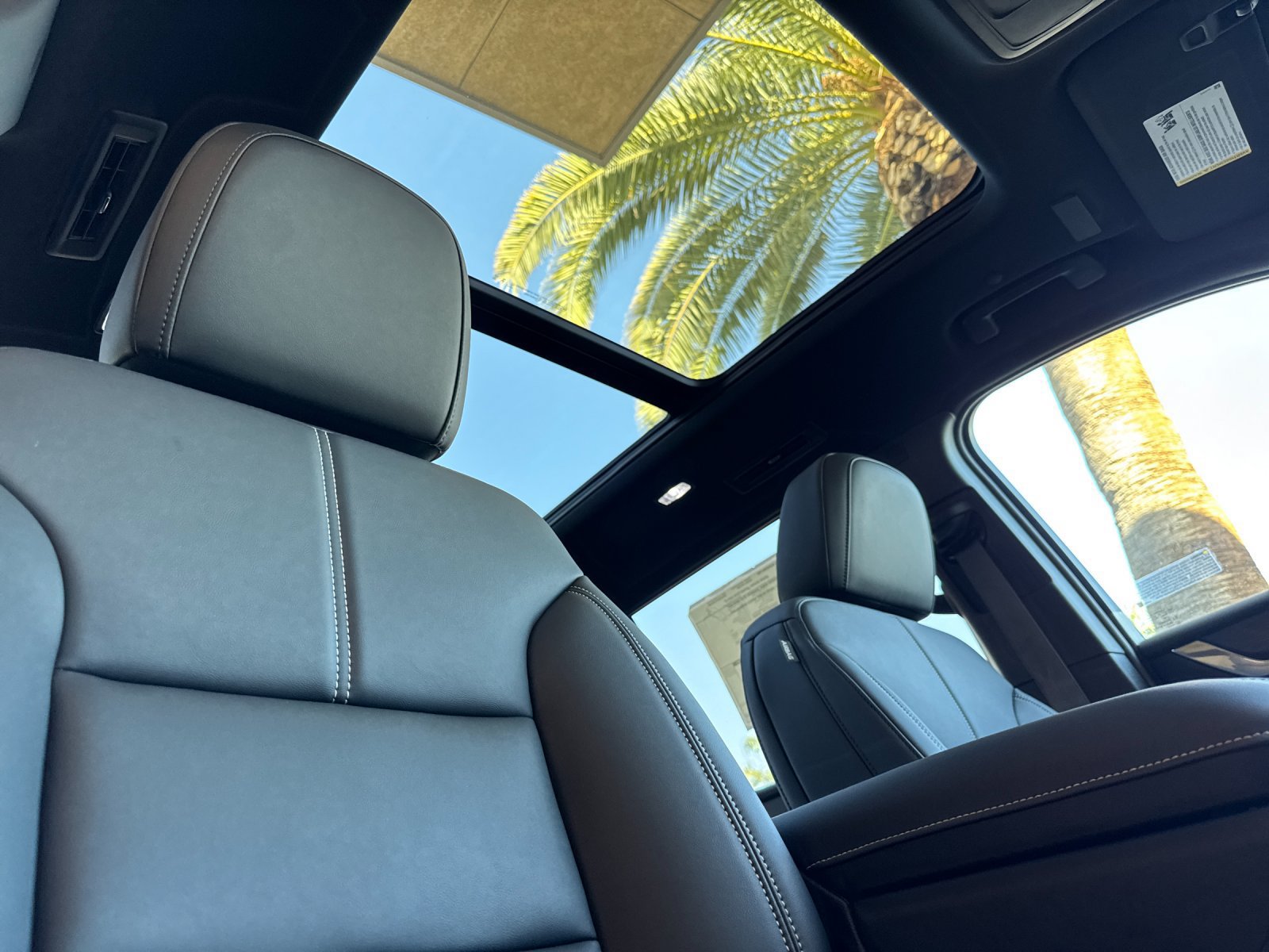 2027 GMC Acadia Elevation - Photo 17