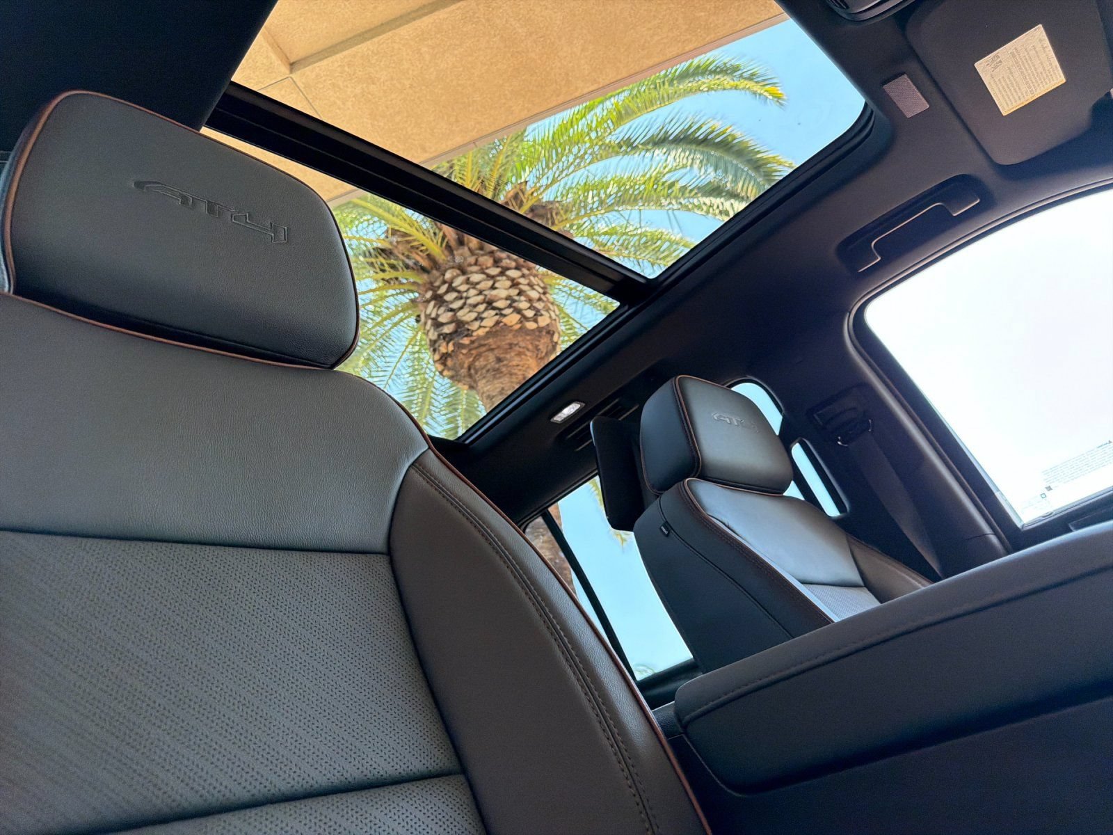 2026 GMC Yukon XL AT4 - Photo 18