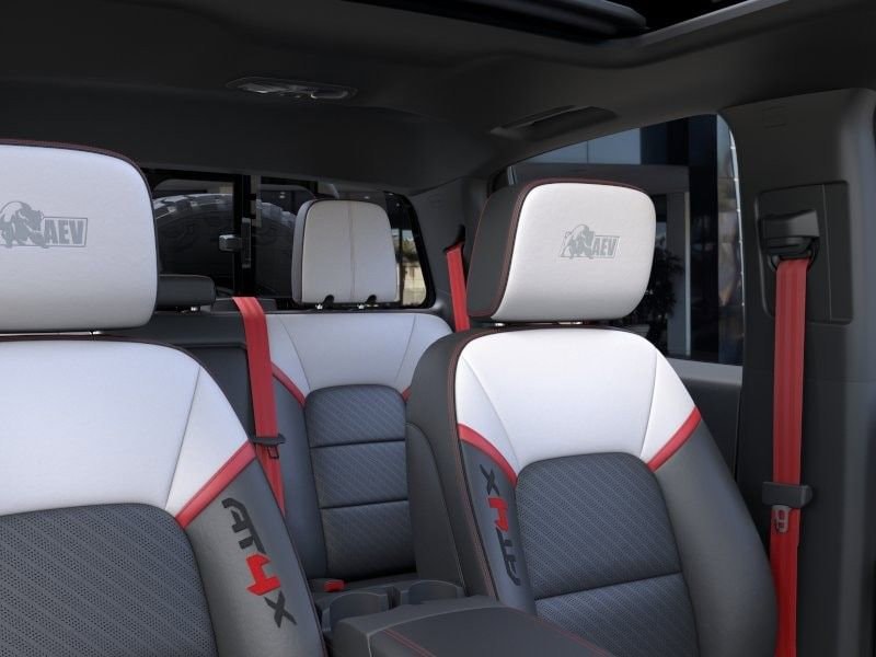2026 GMC Canyon AT4X - Photo 24