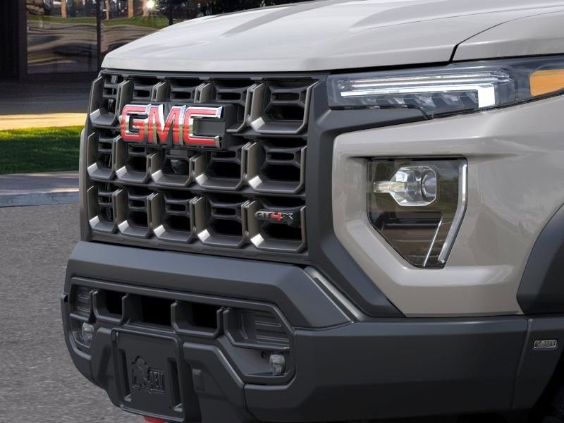2026 GMC Canyon AT4X - Photo 13
