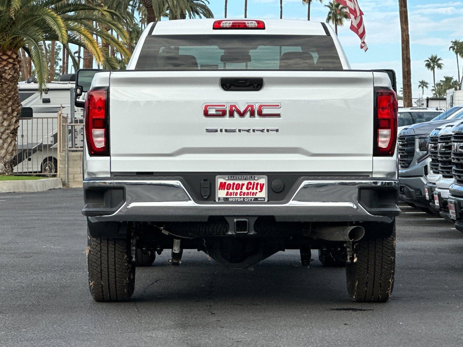 2025 GMC Sierra 2500 HD Pro photo 4