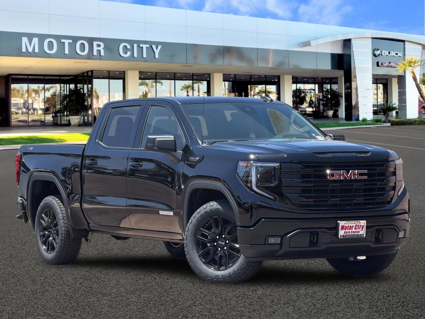 2026 GMC Sierra 4WD Crew Cab Short Box Elevation's photo