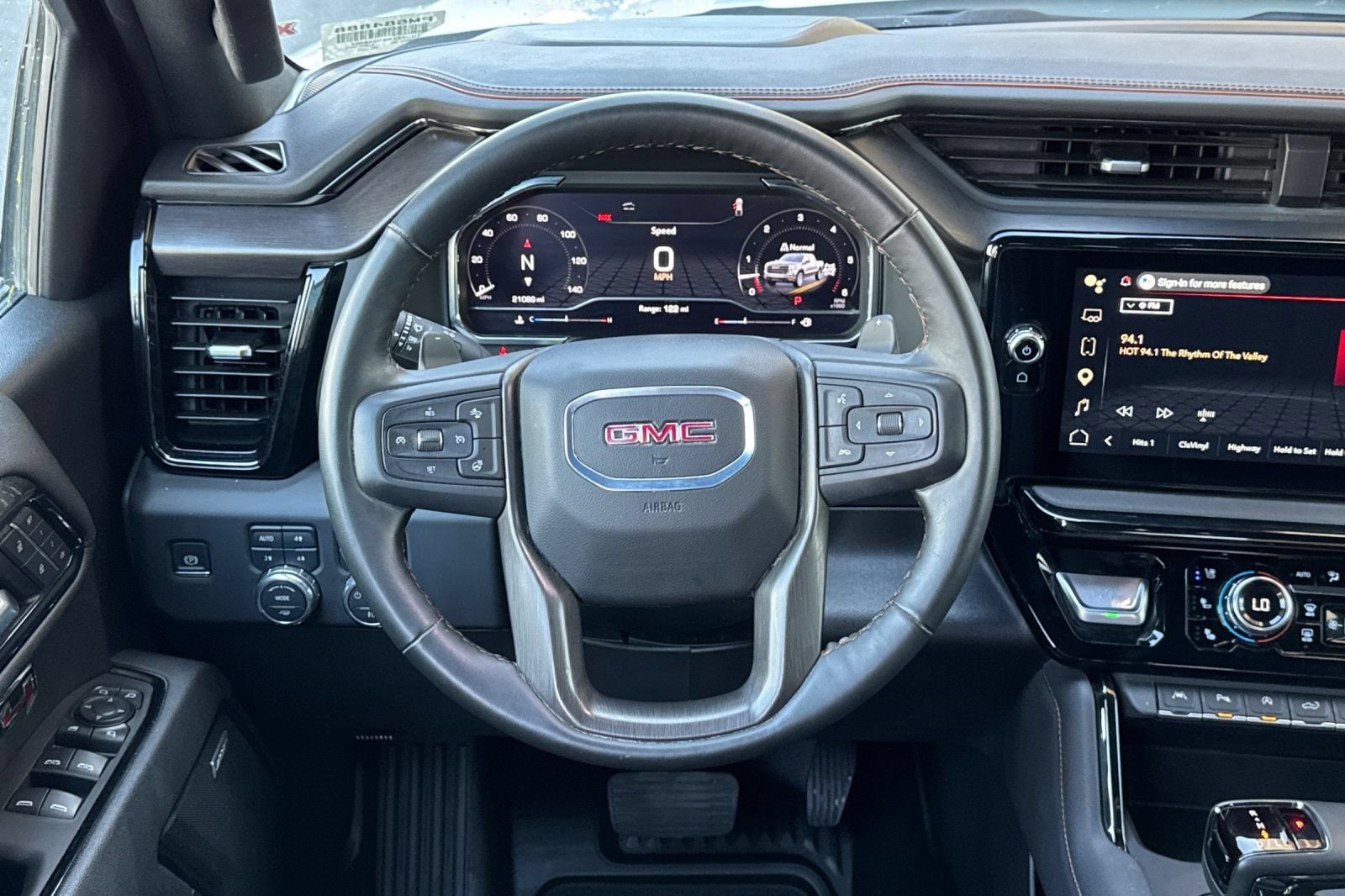 2025 GMC Sierra 1500 AT4 - Photo 15