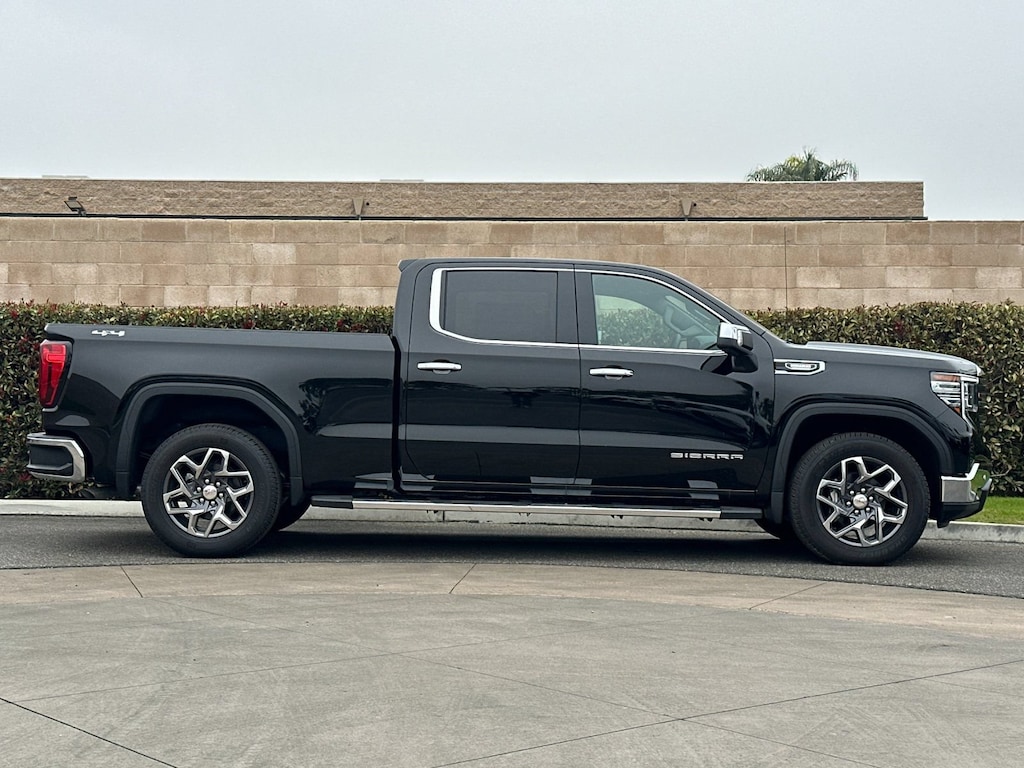 New 2026 GMC Sierra 1500 SLT Truck