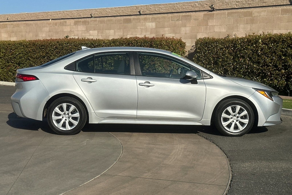 Used 2022 Toyota Corolla LE Sedan