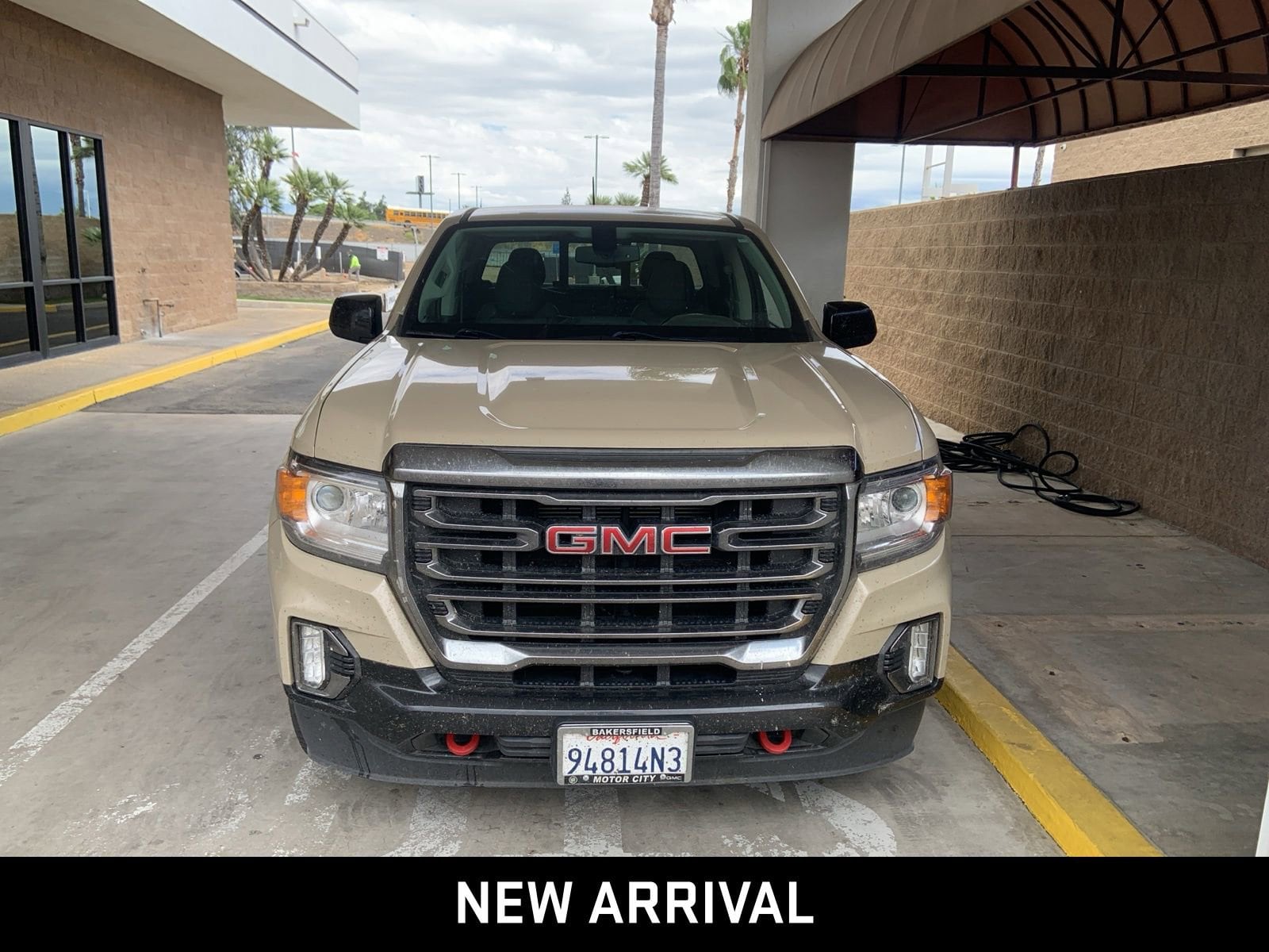 2022 GMC Canyon AT4 - Leather photo 2