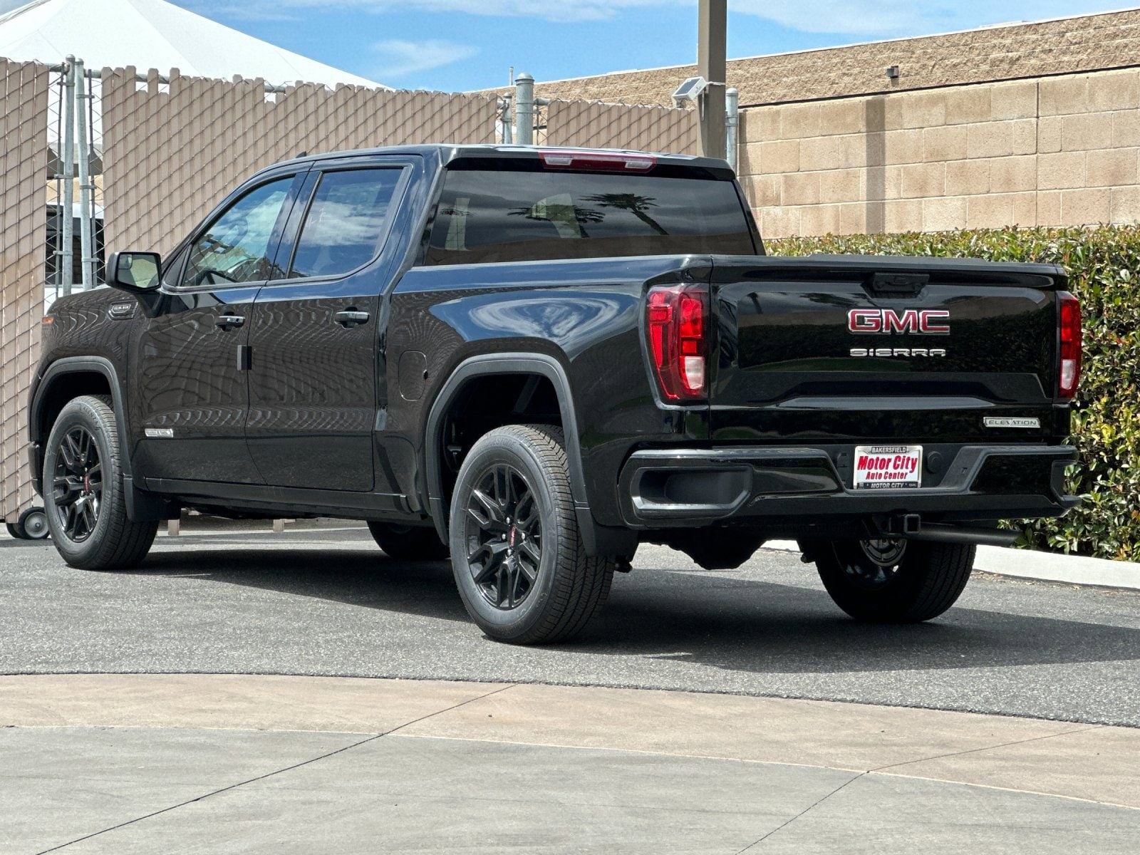 2026 GMC Sierra 1500 Elevation photo 4