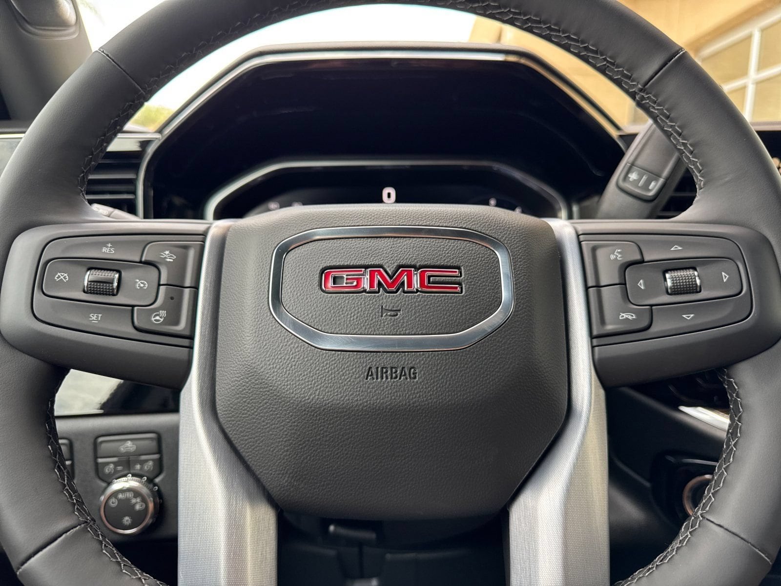 2026 GMC Sierra 1500 SLE - Photo 19