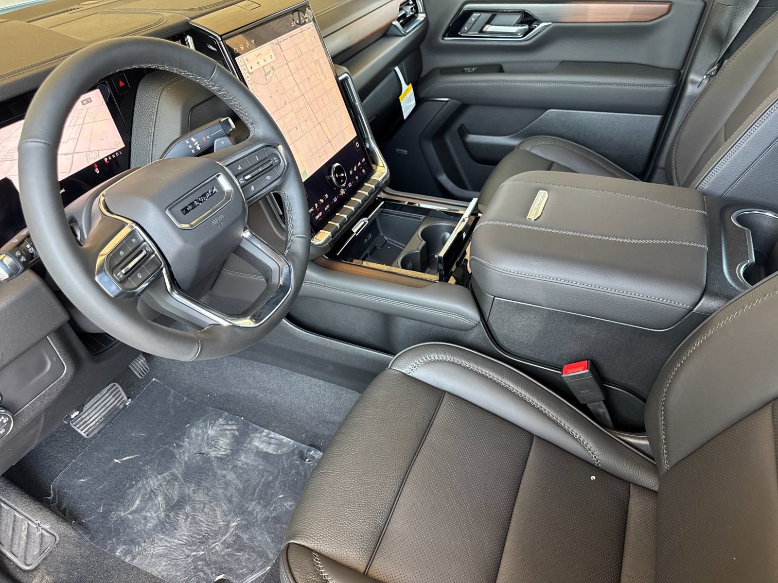 2026 GMC Yukon XL Denali - Photo 9
