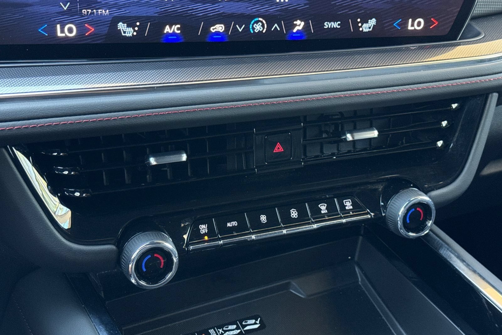2026 Chevrolet Suburban RST - Photo 22