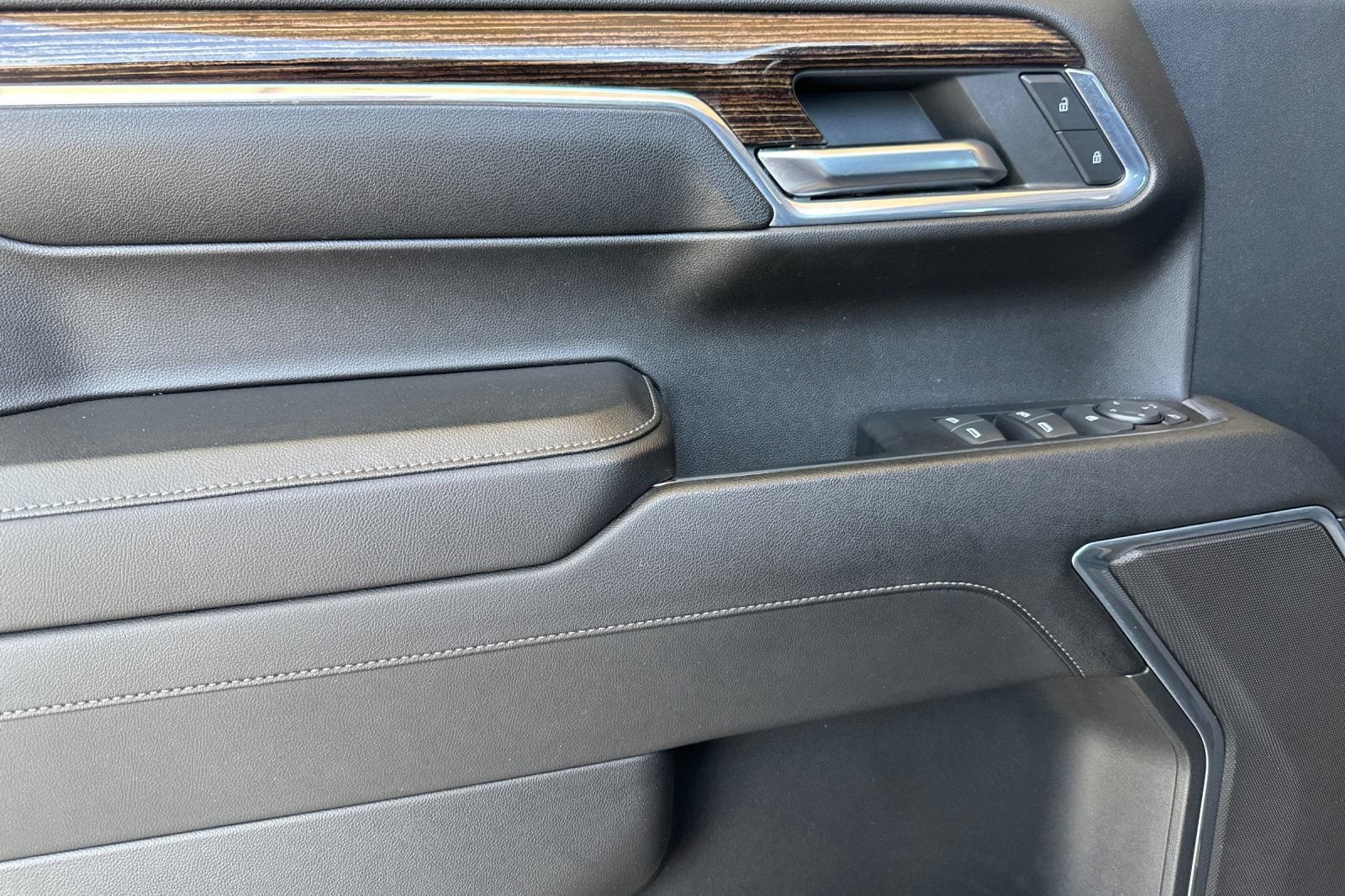 2023 GMC Sierra 1500 Elevation - Photo 11